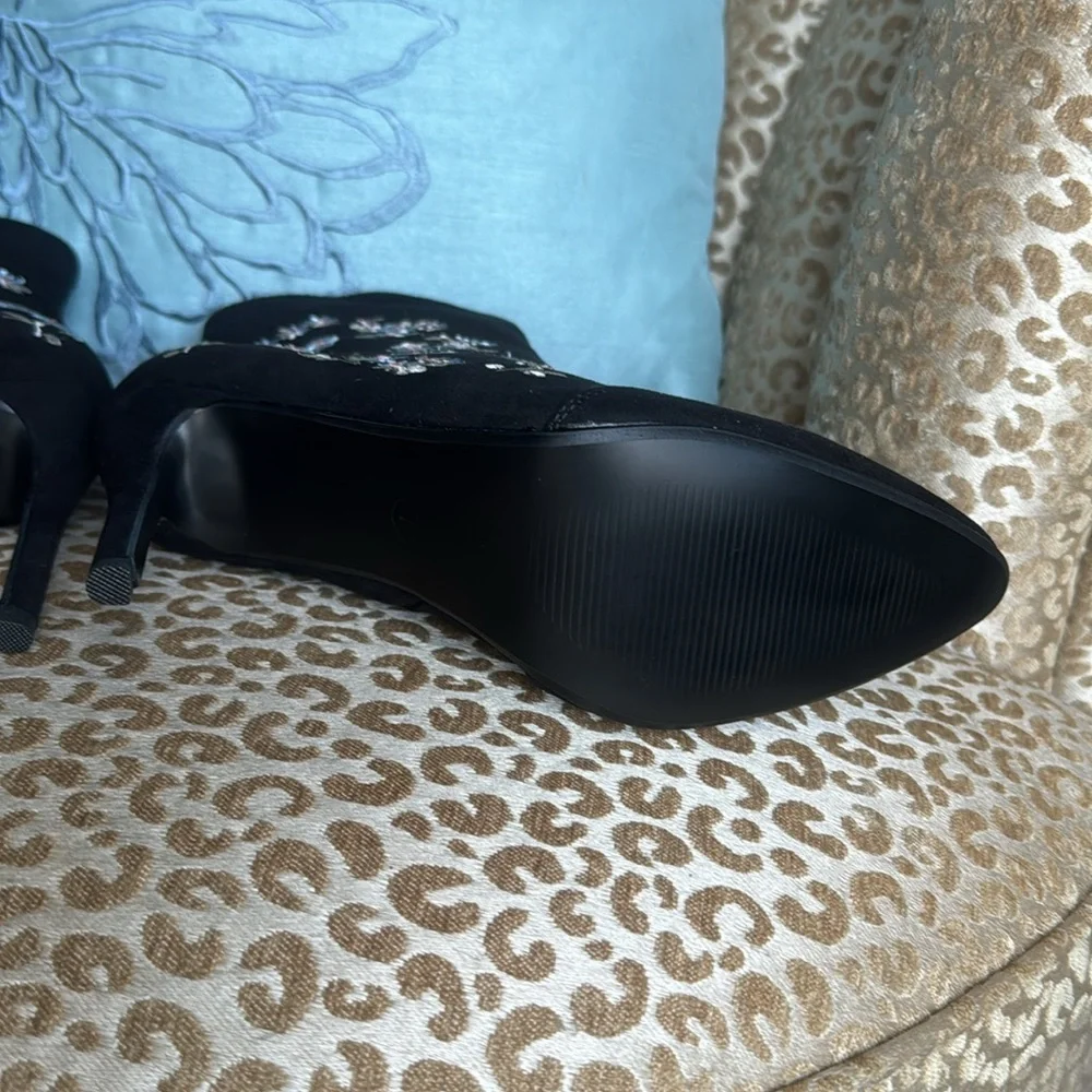 NIB Just Fab “Out West” pink blue floral embroidered faux suede stiletto bootie - Picture 7 of 11
